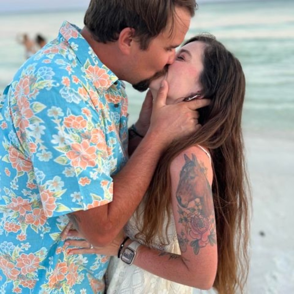 Meet your Posher, Caitlin